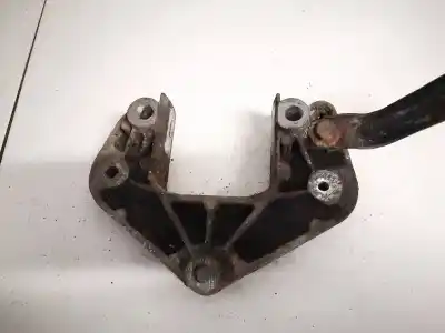 Second-hand car spare part engine support for audi a2 (8z) 1.4 tdi (55kw) oem iam references 8z0199565c  