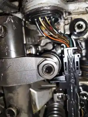 Peça sobressalente para automóvel em segunda mão injetor por audi a3 (8p1) 2.0 tdi referências oem iam 