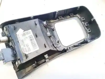 Pezzo di ricambio per auto di seconda mano plastica per kia ceed (ed) 1.6 crdi 115 riferimenti oem iam 1296721  