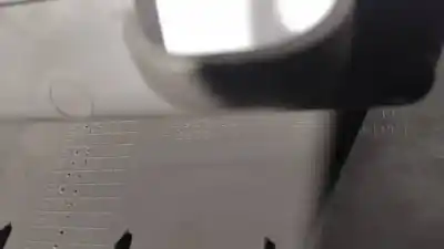 Pezzo di ricambio per auto di seconda mano plastica per nissan note (e11e) 1.6 16v cat riferimenti oem iam 689629u100  p12970