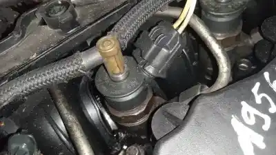 Peça sobressalente para automóvel em segunda mão injetor por peugeot 308 1.6 16v hdi referências oem iam 0445110297