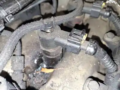 Piesă de schimb auto la mâna a doua INJECTOR pentru FORD KA (CCU)  Referințe OEM IAM 0445110183  