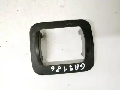 Pezzo di ricambio per auto di seconda mano plastica per kia ceed (ed) 1.6 crdi 115 riferimenti oem iam 893961h010