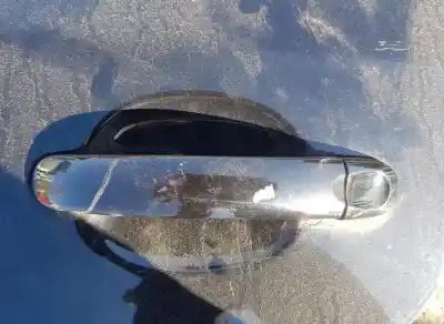 Pezzo di ricambio per auto di seconda mano Maniglia Esterna Posteriore Sinistra per VOLKSWAGEN JETTA (1K2) 2.0 TDI Riferimenti OEM IAM   