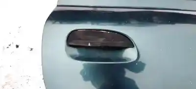 Peça sobressalente para automóvel em segunda mão Puxador Exterior Traseiro Direito por KIA RIO 1.3 CAT Referências OEM IAM   