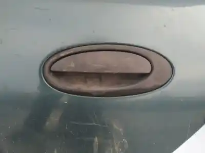 Автозапчасти б/у задняя левая наружная ручка за RENAULT LAGUNA (B56) 2.2 Diesel ссылки OEM IAM   