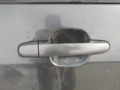 Автозапчасти б/у задняя правая наружная ручка за toyota rav 4 (a2) 2.0 d-4d 4wd ссылки oem iam 