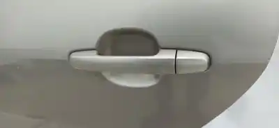 Pezzo di ricambio per auto di seconda mano maniglia esterna posteriore sinistra per toyota corolla (e11) 2.0 d-4d linea sol riferimenti oem iam   