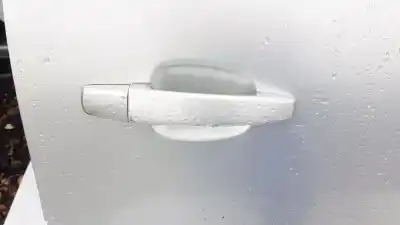 Peça sobressalente para automóvel em segunda mão puxador exterior traseiro direito por opel zafira b 1.9 cdti referências oem iam 