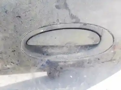 Second-hand car spare part exterior left rear door handle for renault laguna (b56) 2.2 diesel oem iam references 