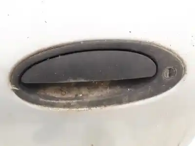Peça sobressalente para automóvel em segunda mão Puxador Exterior Dianteiro Esquerdo por RENAULT LAGUNA (B56) 2.2 dT RT Referências OEM IAM   