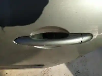 Tweedehands auto-onderdeel buitenste handgreep achter links voor renault scenic ii 1.5 dci diesel oem iam-referenties 