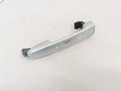 Peça sobressalente para automóvel em segunda mão puxador exterior traseiro direito por toyota avensis wagon (t25) 2.0 d-4d executive referências oem iam 