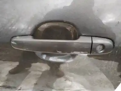 Second-hand car spare part exterior left front door handle for toyota corolla (e12) 2.0 d-4d sol berlina oem iam references 