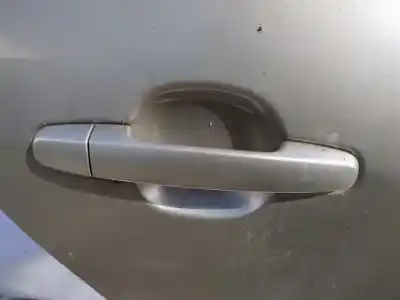 Peça sobressalente para automóvel em segunda mão puxador exterior traseiro direito por toyota corolla (e11) 2.0 d-4d linea sol referências oem iam   