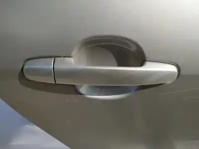 Pezzo di ricambio per auto di seconda mano maniglia esterna posteriore destra per toyota corolla (e11) 2.0 d-4d linea sol riferimenti oem iam 