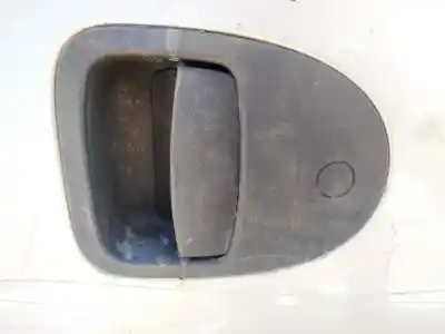 Pezzo di ricambio per auto di seconda mano maniglia esterna posteriore sinistra per opel combo 1.6 riferimenti oem iam   