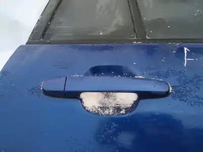 Автозапчасти б/у задняя правая наружная ручка за toyota rav 4 (a2) 2.0 d-4d 4wd ссылки oem iam   