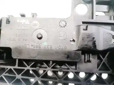 Автозапчастина б/у ліва передня зовнішня ручка для audi a4 b8 avant (8k5) 2.0 tdi посилання на oem iam 8t01837885  242537