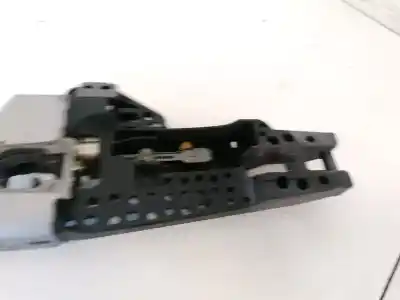 Second-hand car spare part exterior left front door handle for audi a1 (8x) 1.6 tdi oem iam references 8t1837885b  