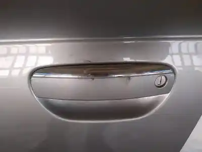 Автозапчастина б/у ліва передня зовнішня ручка для AUDI A6 AVANT (4F5) 2.7 TDI Посилання на OEM IAM   