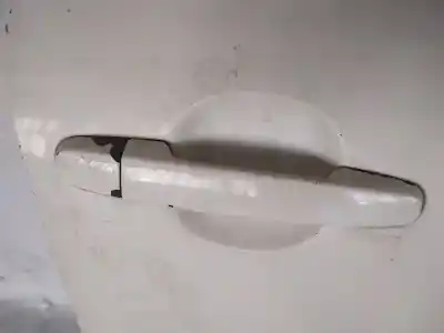 Peça sobressalente para automóvel em segunda mão puxador exterior frente direito por toyota corolla verso (r1) 2.0 d-4d luna referências oem iam 