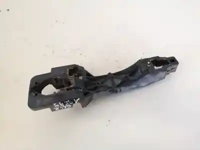 Pièce détachée automobile d'occasion poignée extérieure arrière gauche pour hyundai i30 1.6 crdi cat références oem iam 