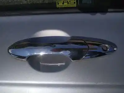 Peça sobressalente para automóvel em segunda mão puxador exterior dianteiro esquerdo por honda fr-v (be) 1.7 referências oem iam 