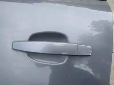 Peça sobressalente para automóvel em segunda mão puxador exterior traseiro esquerdo por opel zafira b 1.9 cdti referências oem iam 