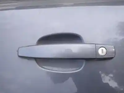 Peça sobressalente para automóvel em segunda mão puxador exterior dianteiro esquerdo por opel zafira b 1.9 cdti referências oem iam 