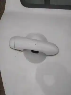 Second-hand car spare part exterior right rear door handle for renault clio, 2009.06 - 2012.11 facelift 1.5 dci 55kw 2010.08 - 2012.11 oem iam references 