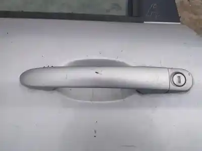 Автозапчастина б/у ліва передня зовнішня ручка для ford ka (ccu) 1.2 8v cat посилання на oem iam 