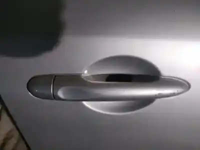 Автозапчастина б/у зовнішня ручка передня прав для renault megane, iii 2008.11 - 2012.06 1.5 dci 66kw 2009.05 --> посилання на oem iam 