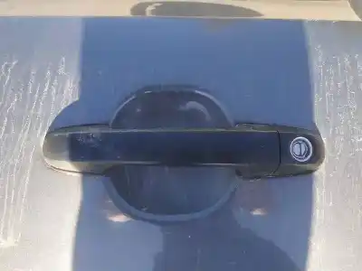 Peça sobressalente para automóvel em segunda mão puxador exterior dianteiro esquerdo por hyundai i30 1.6 crdi cat referências oem iam 
