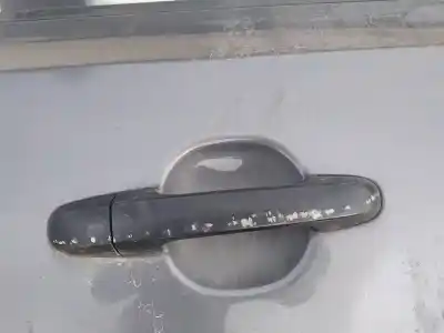 Peça sobressalente para automóvel em segunda mão puxador exterior frente direito por hyundai i30 1.6 crdi cat referências oem iam 