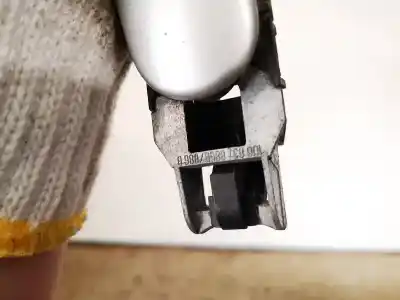 Автозапчастина б/у ліва передня зовнішня ручка для skoda octavia combi (1z5) 1.9 tdi dpf посилання на oem iam 1u0837885b  