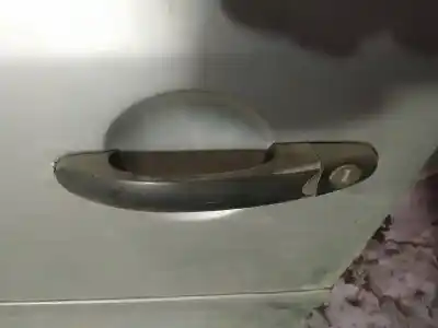 Автозапчасти б/у левая передняя наружная ручка за volkswagen touran (1t1) 1.9 tdi ссылки oem iam 