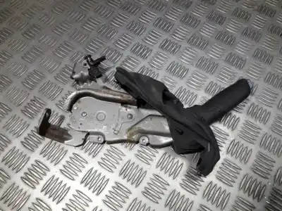 Second-hand car spare part handbrake lever for opel corsa c 1.2 16v cat (z 12 xep / lb4) oem iam references 13255754