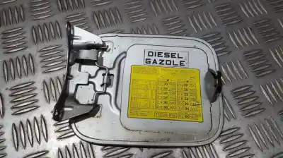 Автозапчасти б/у крышка бензобака за audi a4 avant (b5) 1.9 tdi ссылки oem iam 8d0010139d  