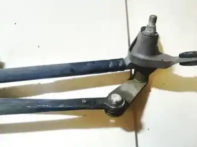 Second-hand car spare part front windscreen wiper linkage for kia sorento 2.5 crdi ex oem iam references   