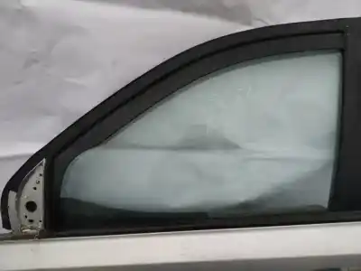 Peça sobressalente para automóvel em segunda mão vidro dianteiro esquerdo por kia carnival 2.9 crdi cat referências oem iam 