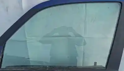 Peça sobressalente para automóvel em segunda mão vidro dianteiro esquerdo por opel meriva b 1.7 16v cdti referências oem iam 