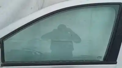 Peça sobressalente para automóvel em segunda mão vidro dianteiro esquerdo por renault clio, 2009.06 - 2012.11 facelift 1.2 16v 76kw 2010.09 - 2012.11 referências oem iam 