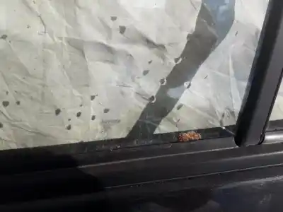 Peça sobressalente para automóvel em segunda mão vidro traseiro esquerdo por toyota corolla (e11) 2.0 d-4d linea sol referências oem iam   