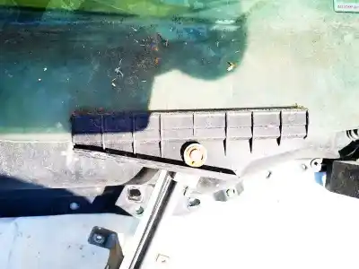 Peça sobressalente para automóvel em segunda mão vidro dianteiro esquerdo por audi 80 (811/813) 1.8 referências oem iam   