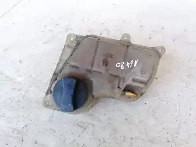 Pièce détachée automobile d'occasion Vase D'expansion De Liquide De Refroidissement pour AUDI A4 AVANT (B5) 1.9 TDI Références OEM IAM 8D0121403D  