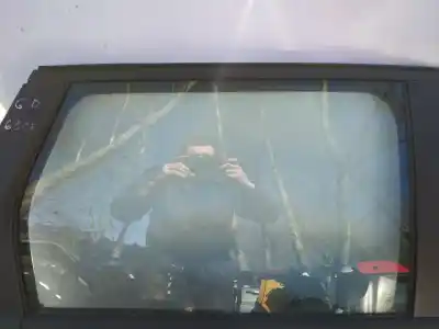 Peça sobressalente para automóvel em segunda mão vidro traseiro direito por ford focus turnier (cb4) 1.6 16v cat referências oem iam 