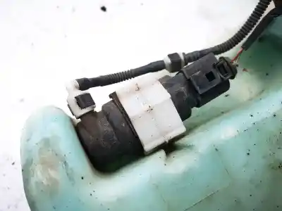 Second-hand car spare part washer pump for audi a5 cabriolet (8f7) 3.0 tdi quattro oem iam references 8k5955647