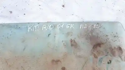 Peça sobressalente para automóvel em segunda mão vidro traseiro esquerdo por kia rio 1.3 cat referências oem iam   