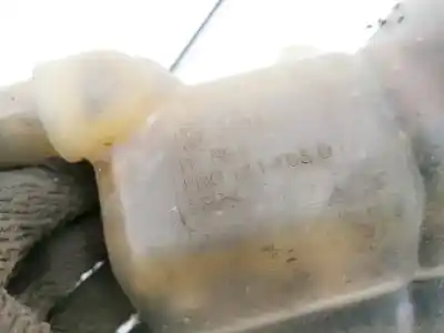 Second-hand car spare part coolant expansion tank for audi a4 avant (b5) 1.9 tdi oem iam references 8d0121403d  
